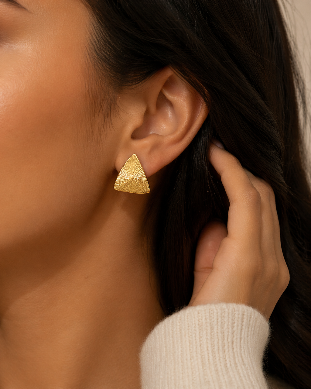 Bold gold stud earrings trial