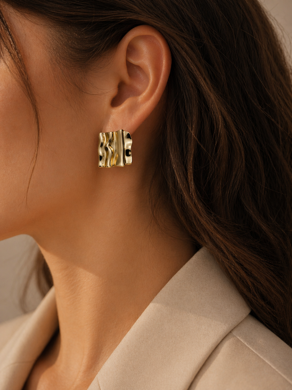 Fluid wave design earrings trial