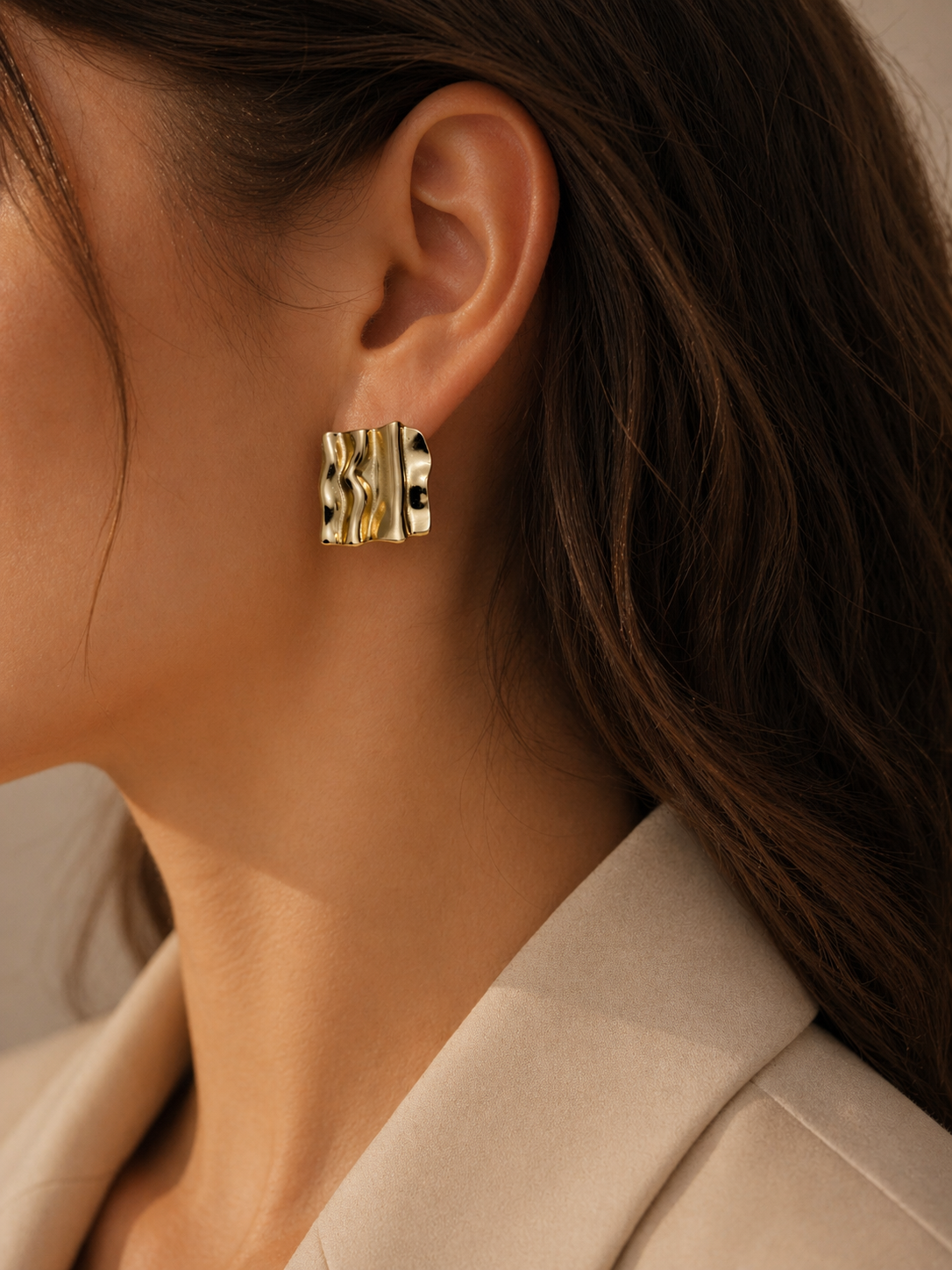 Fluid wave design earrings trial