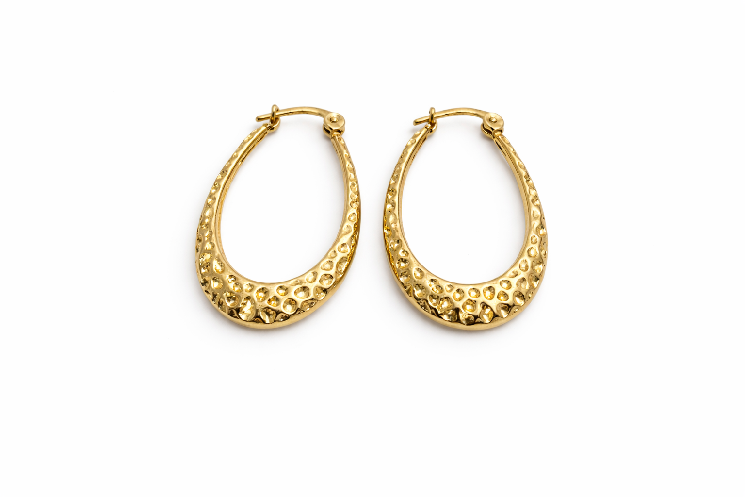 Textured gold hoop earrings 