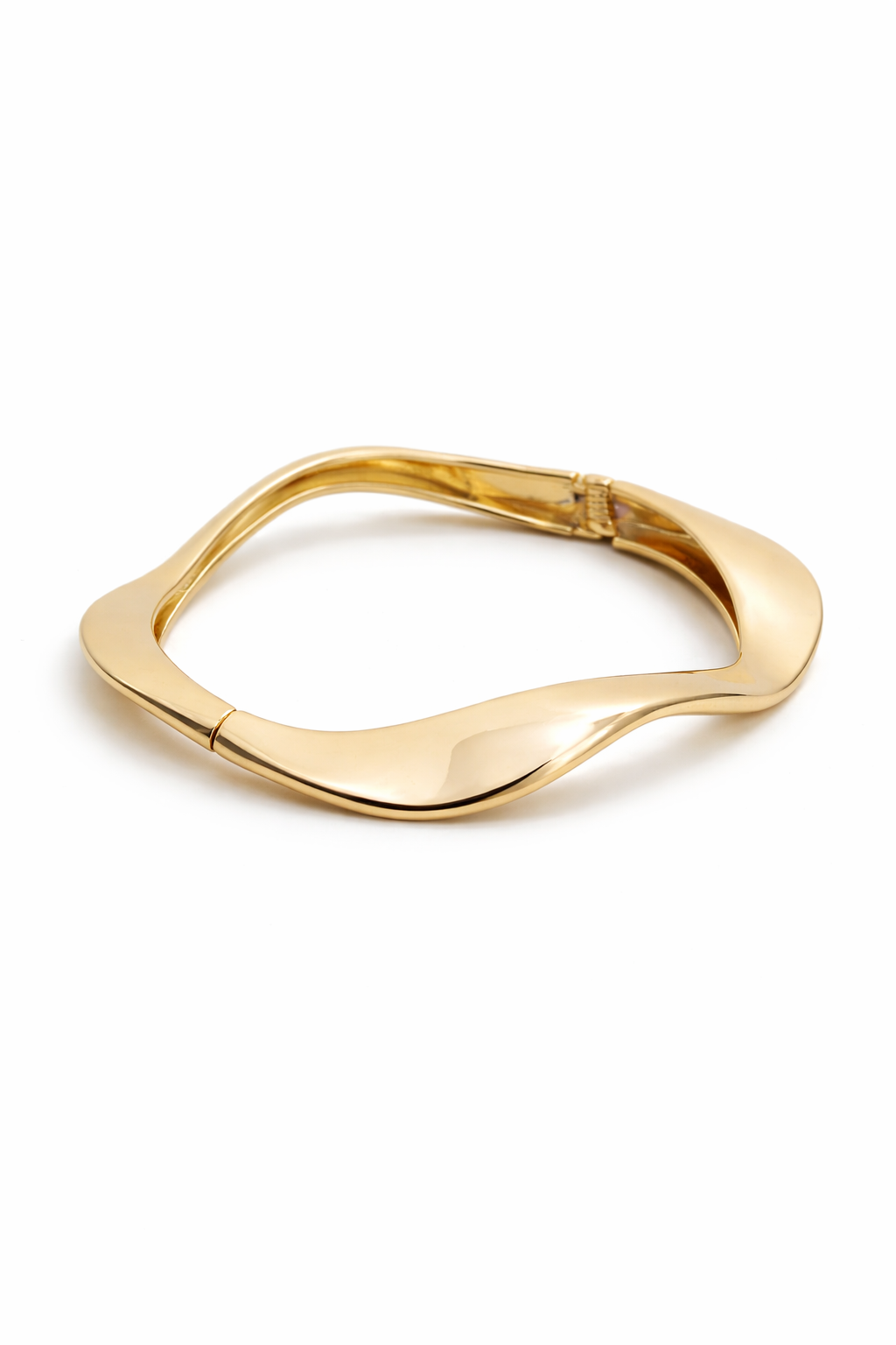 Sleek gold bangle