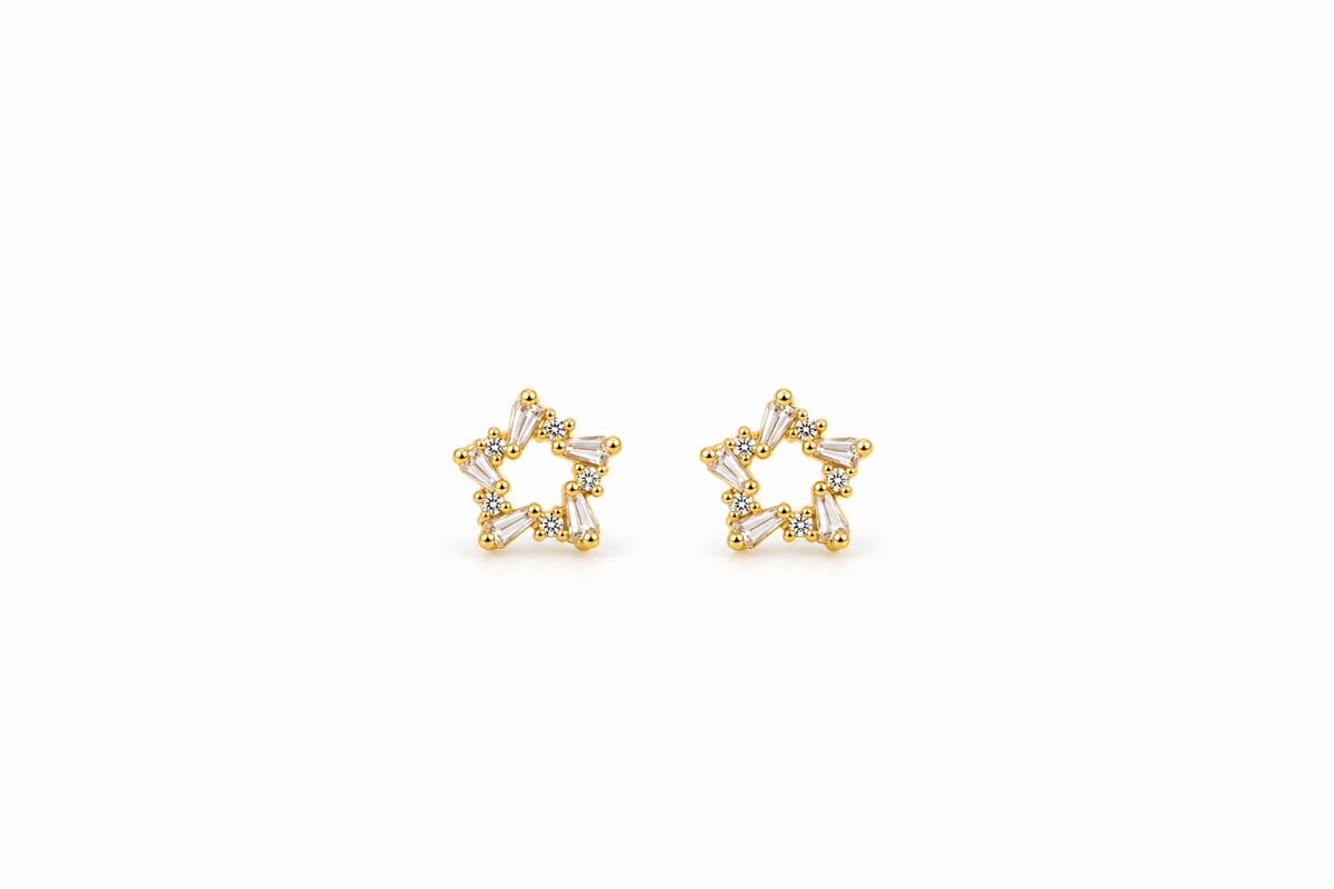 Delicate Gold Star Stud Earrings 
