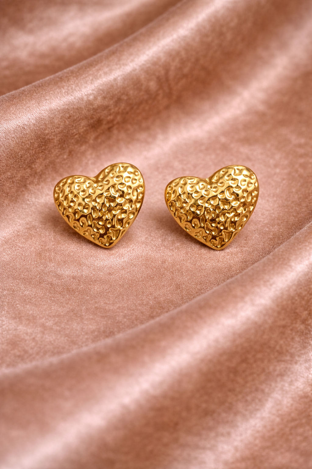 gold heart earrings n velvet