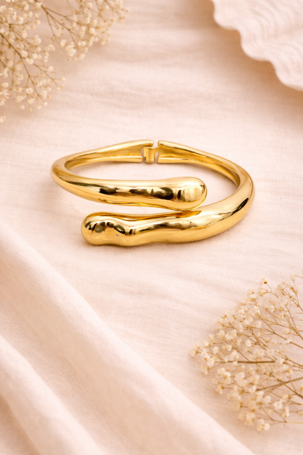 Molten Curve Statement Cuff