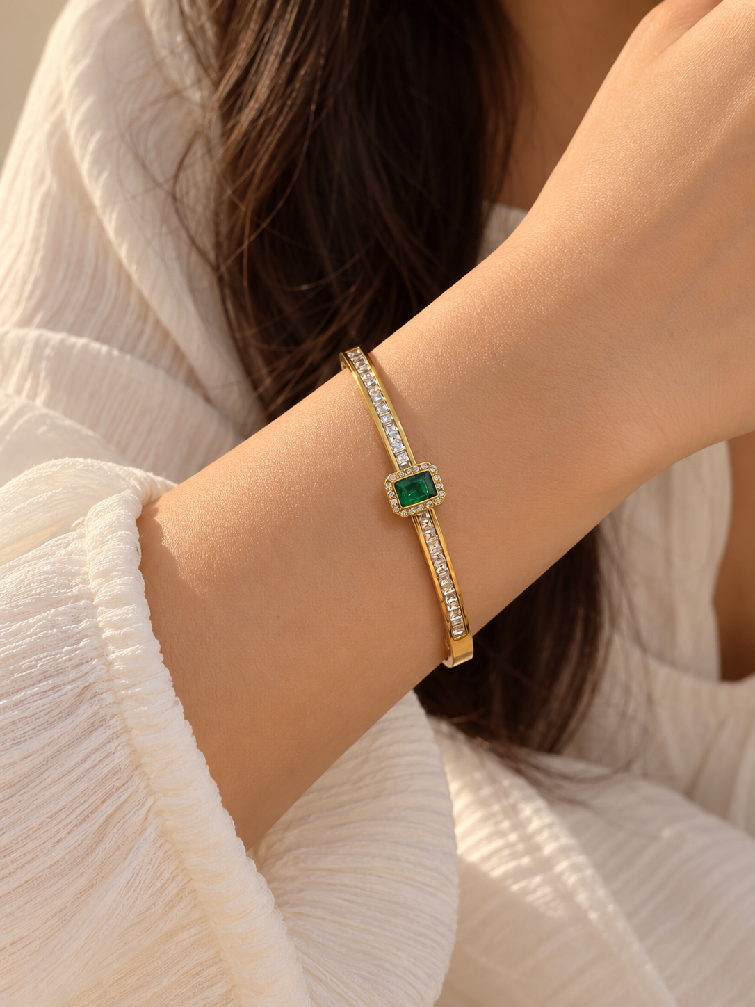 Emerald Green Crystal Gold-Tone Bangle Bracelet trial